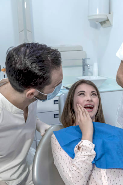 Best Emergency Dentist for Knocked-Out Tooth in Burnham, IL
